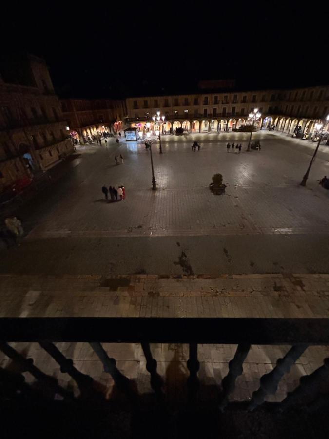 Plaza Mayor Leon - Bohemia מראה חיצוני תמונה